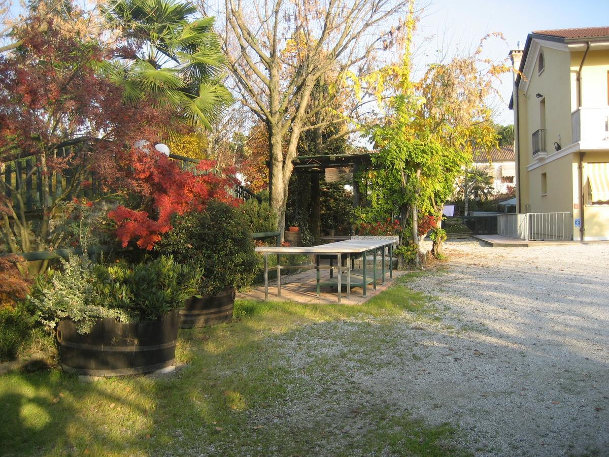 Hotel Pizzeria Ristorante "Al Leone" Villa del Conte Buitenkant foto