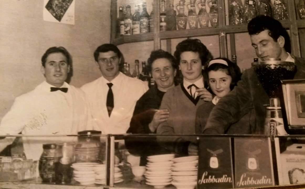 Hotel Pizzeria Ristorante "Al Leone" Villa del Conte Buitenkant foto